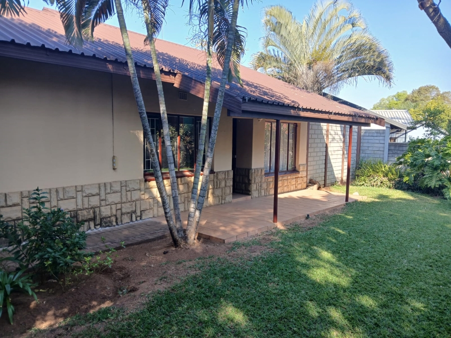 3 Bedroom Property for Sale in Geelhoutpark North West